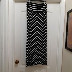 CALVIN KLEIN MAXI SKIRT